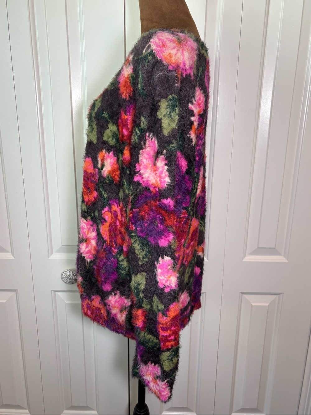 Anthropologie Meadow Rue Ariel Eyelash Floral Fuzzy Knit Sweater Large - Picture 7 of 15